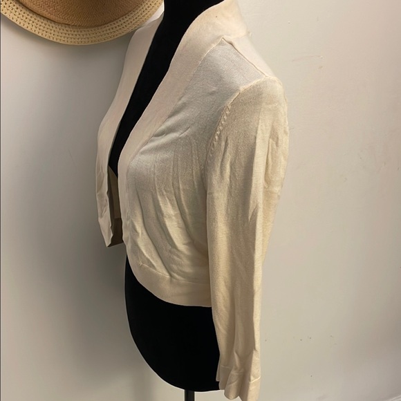 Jessica Howard Cream Cropped Sweater - Picture 3 of 7